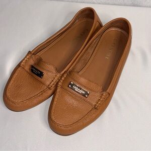 Coach Fedrica size 8.5 Women's Tan Leather Loafers
